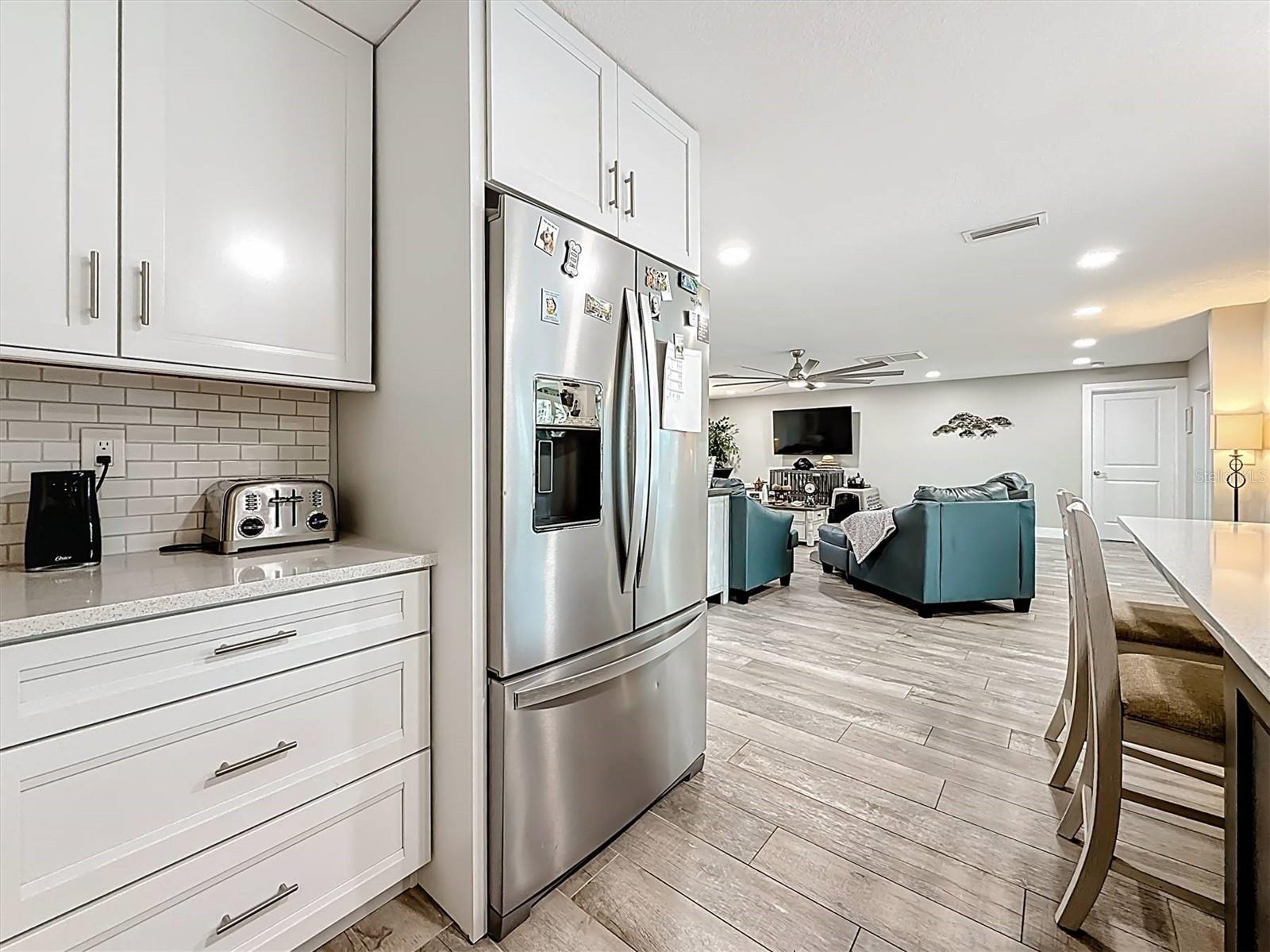 Image 19 of 82 For 3828 48th Avenue S