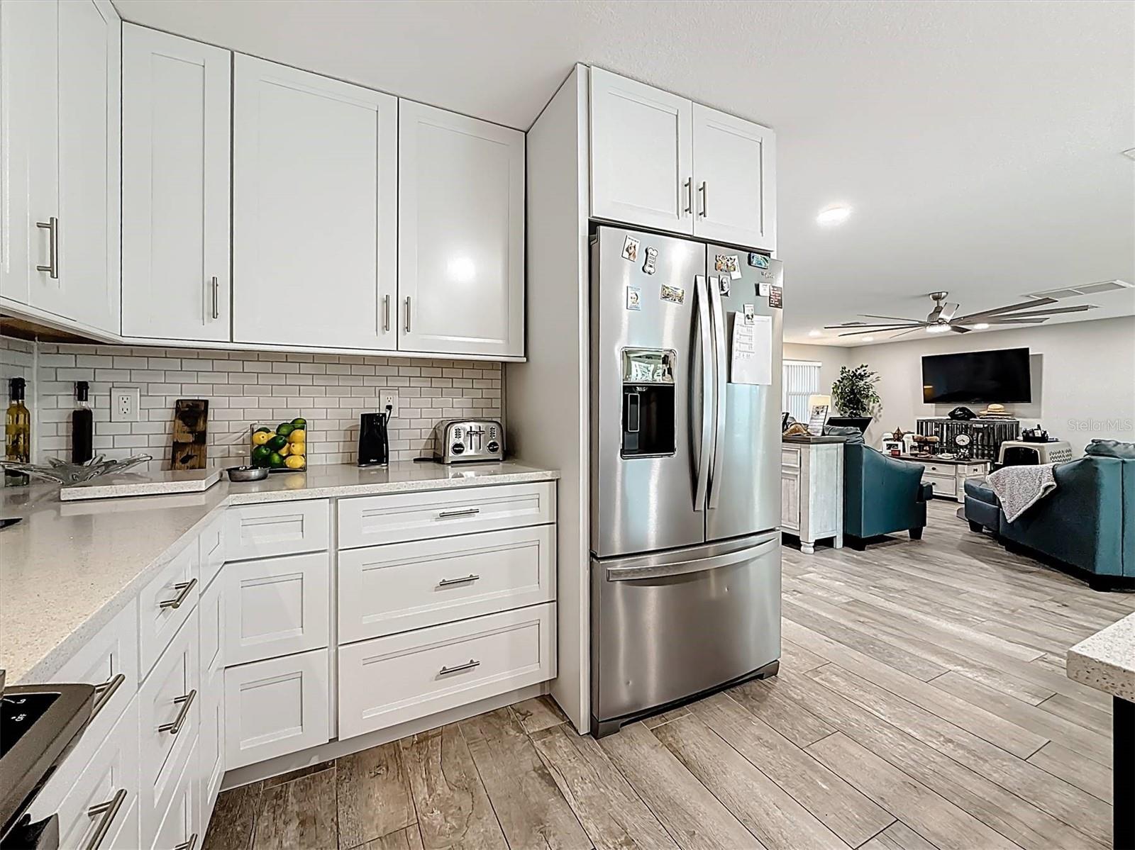 Image 20 of 82 For 3828 48th Avenue S