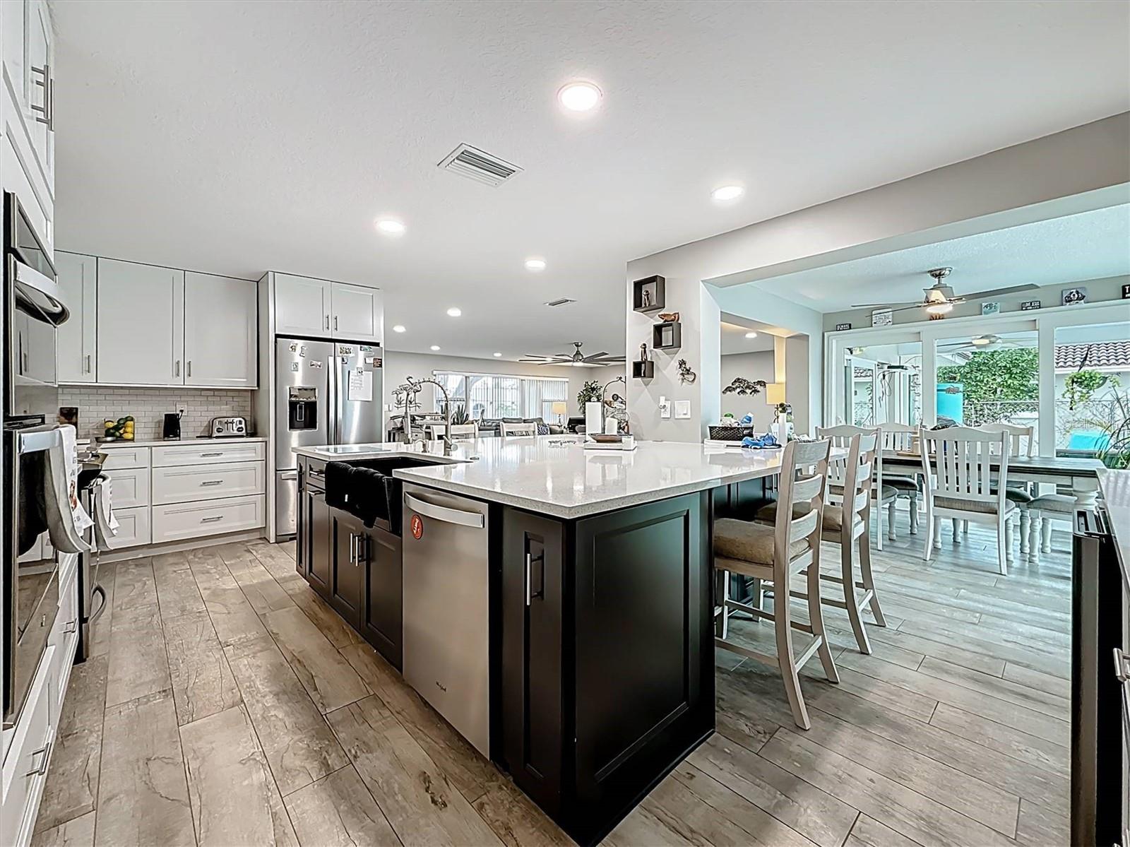 Image 22 of 82 For 3828 48th Avenue S