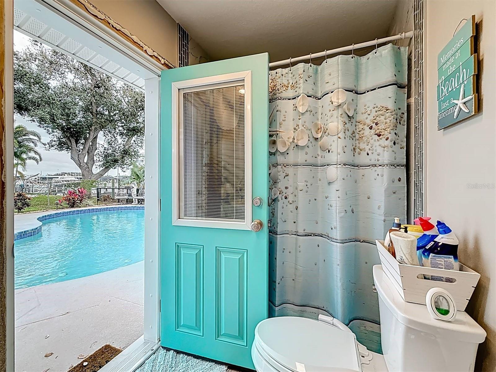 Image 36 of 82 For 3828 48th Avenue S