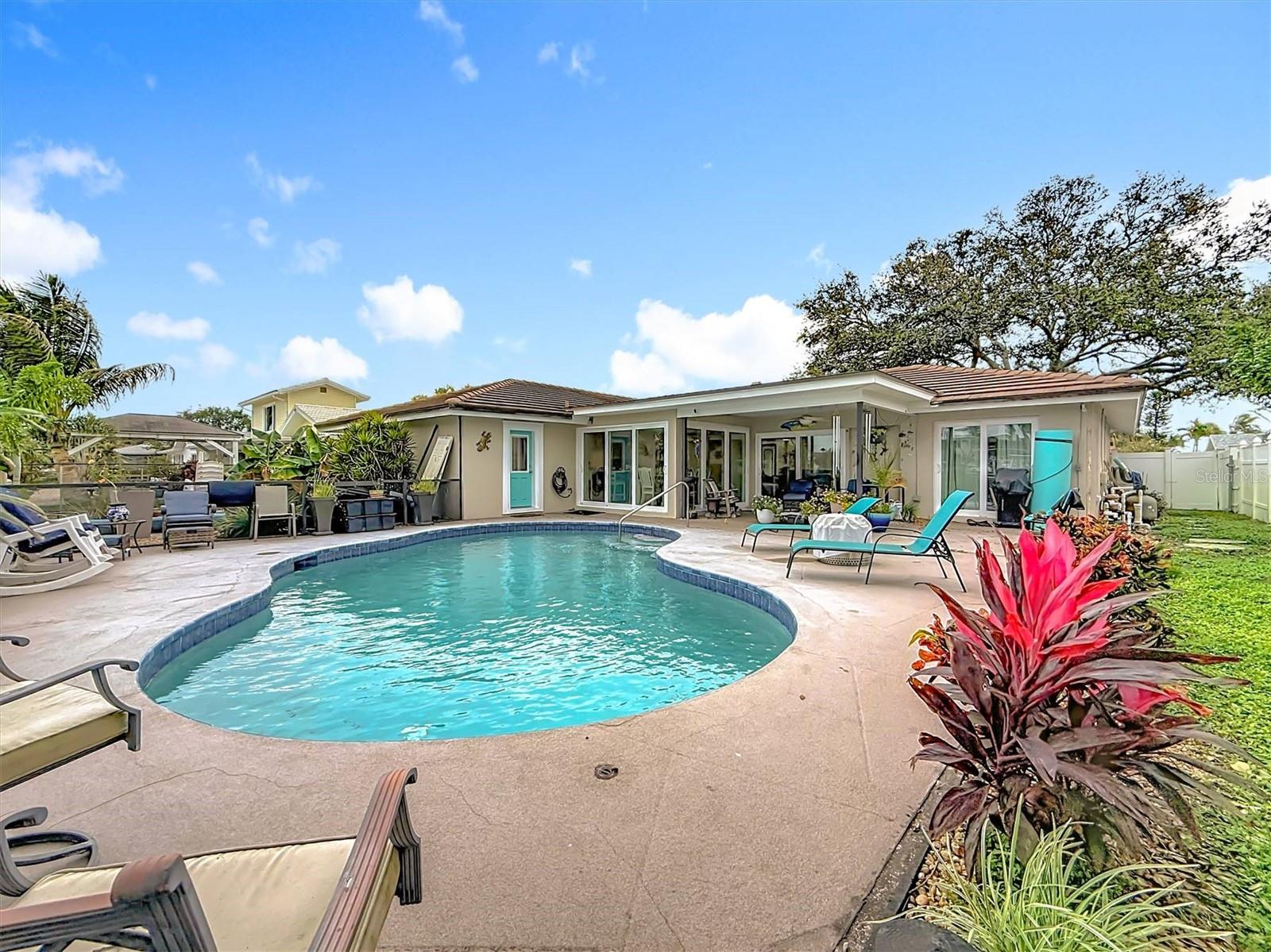 Image 58 of 82 For 3828 48th Avenue S