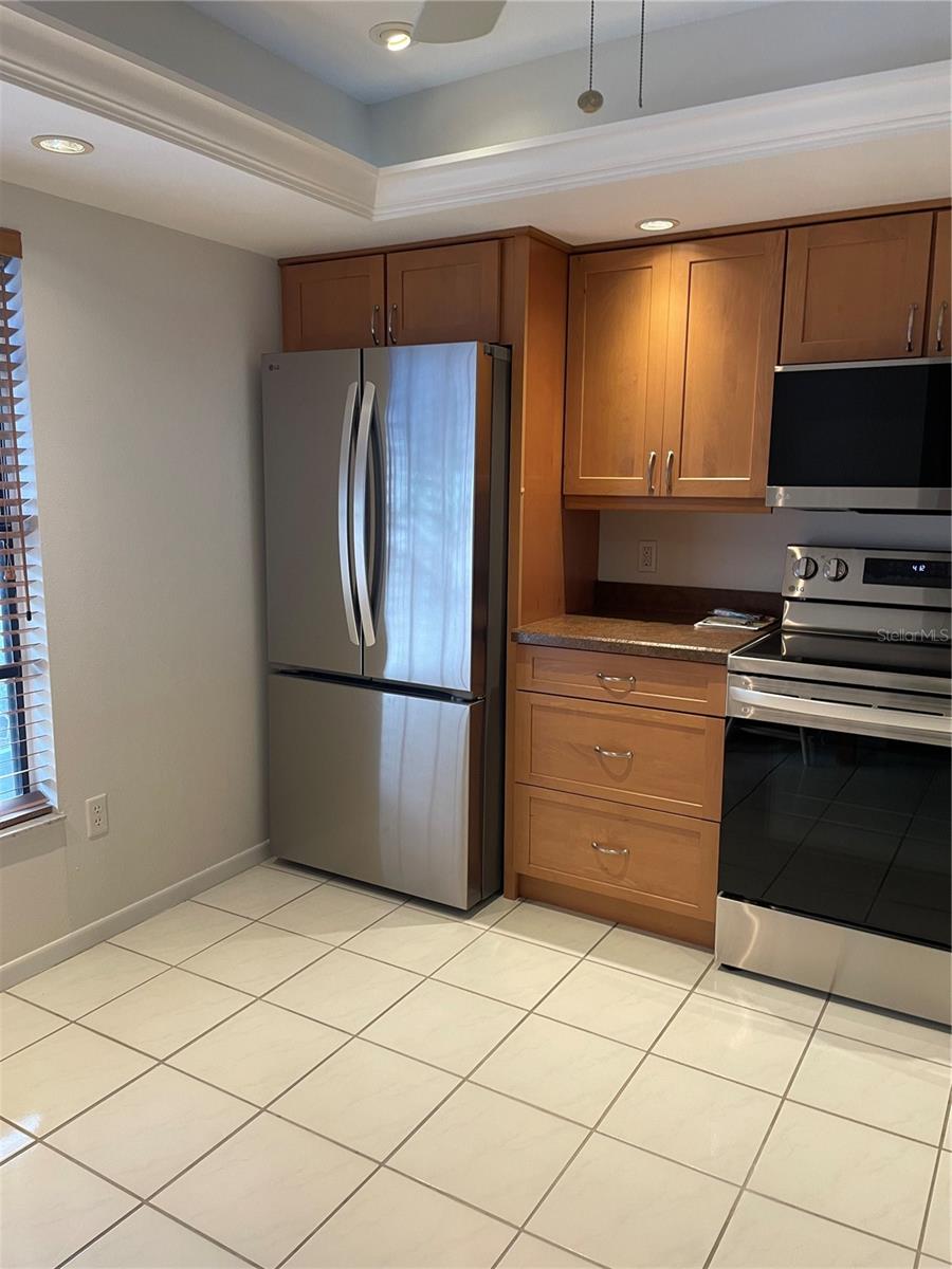 Image 11 of 32 For 745 Pinellas Bayway S 105