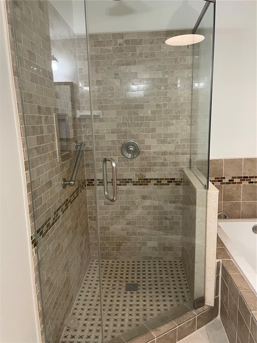 Image 17 of 32 For 745 Pinellas Bayway S 105