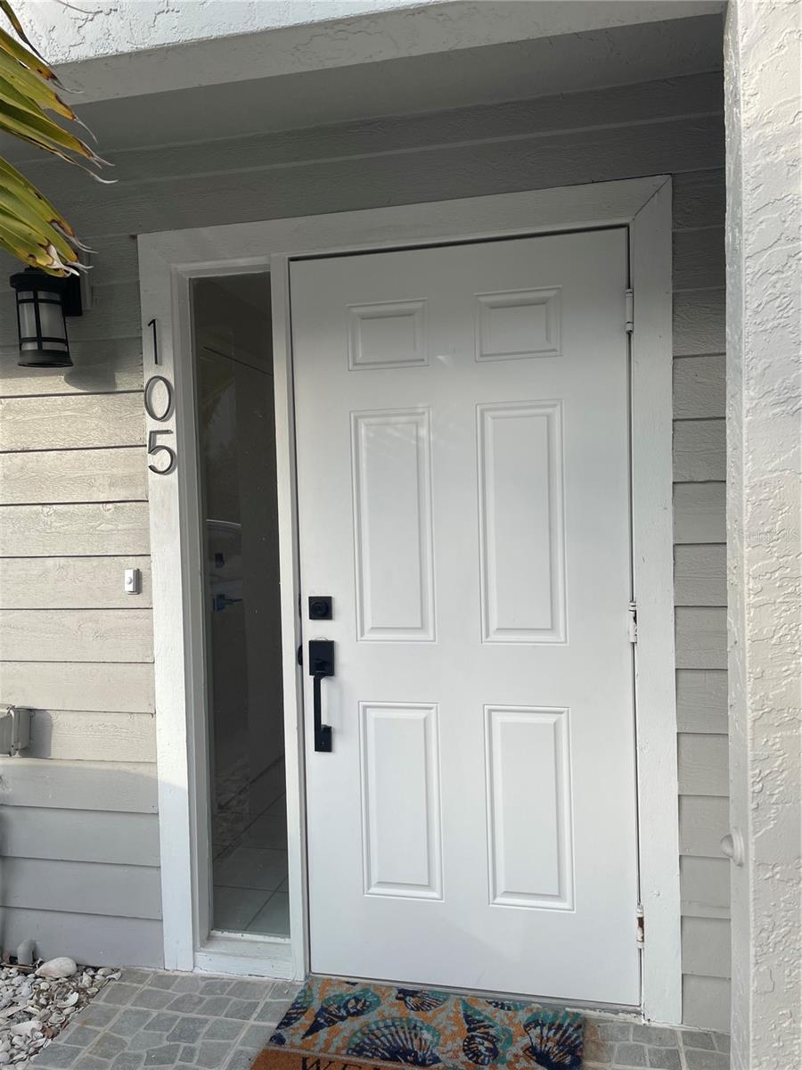 Image 2 of 32 For 745 Pinellas Bayway S 105