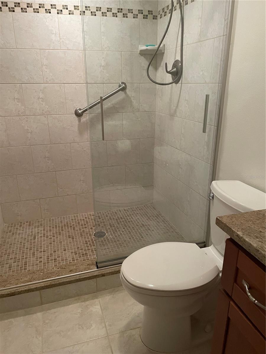 Image 20 of 32 For 745 Pinellas Bayway S 105