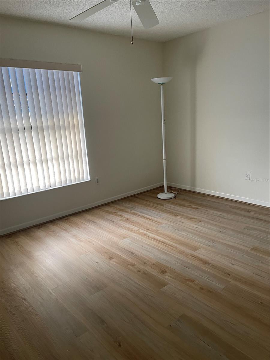 Image 22 of 32 For 745 Pinellas Bayway S 105