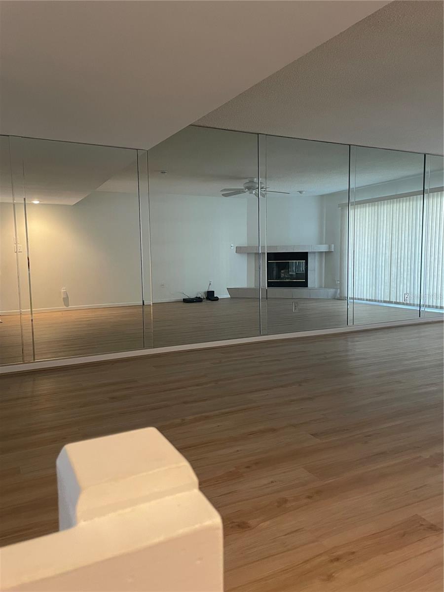 Image 4 of 32 For 745 Pinellas Bayway S 105