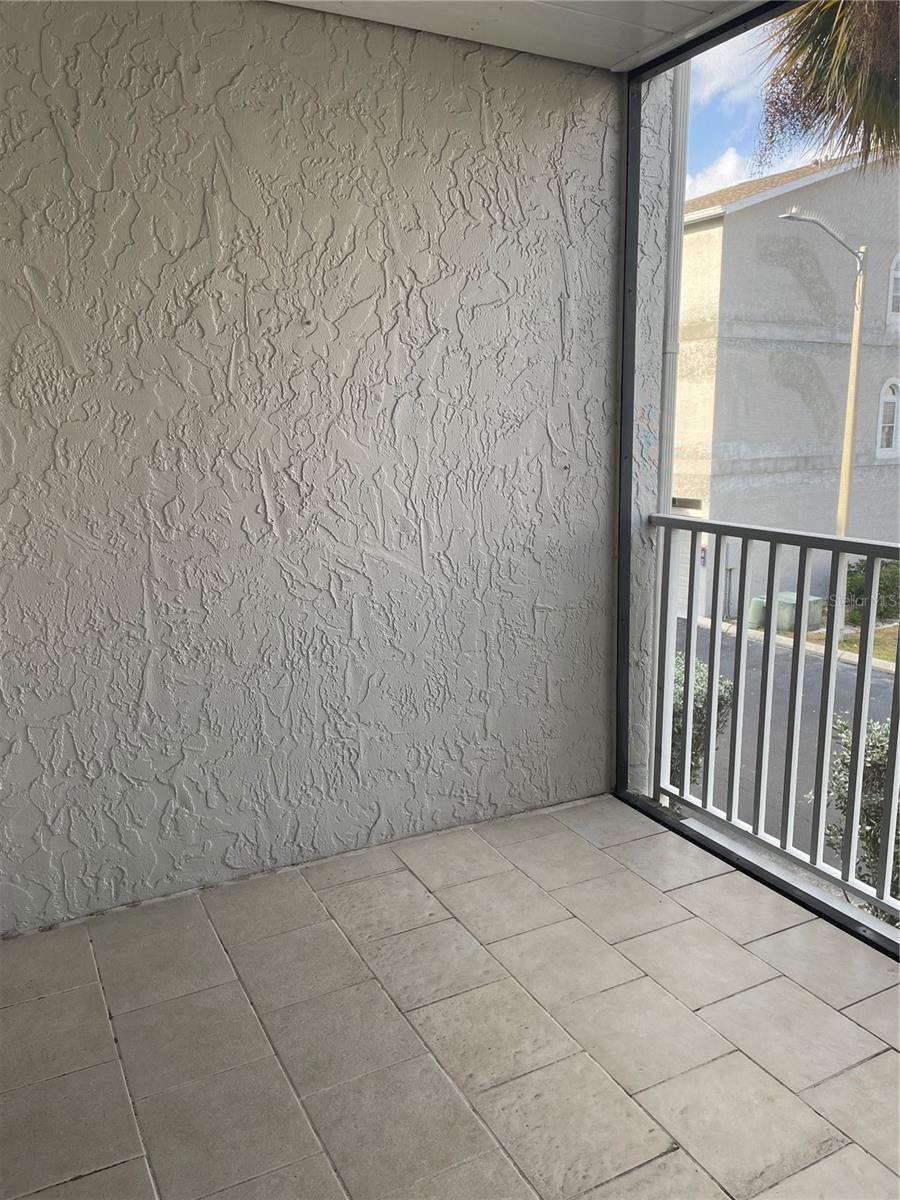 Image 8 of 32 For 745 Pinellas Bayway S 105