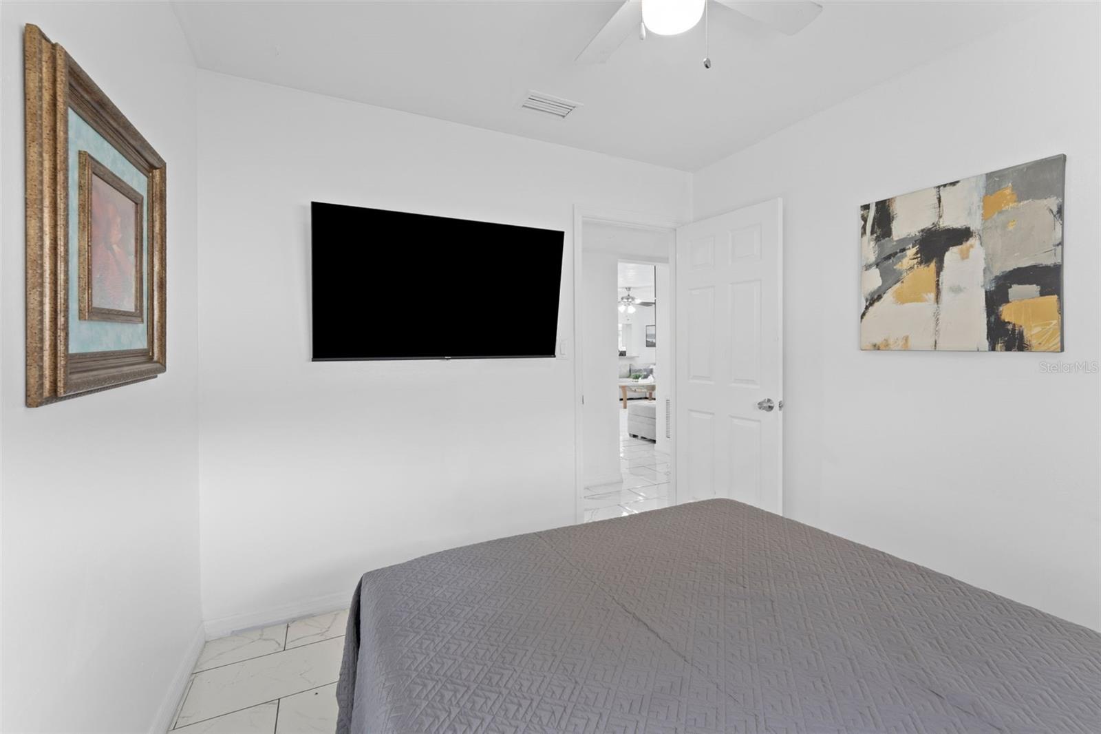 Image 22 of 48 For 5017 Stolls Avenue