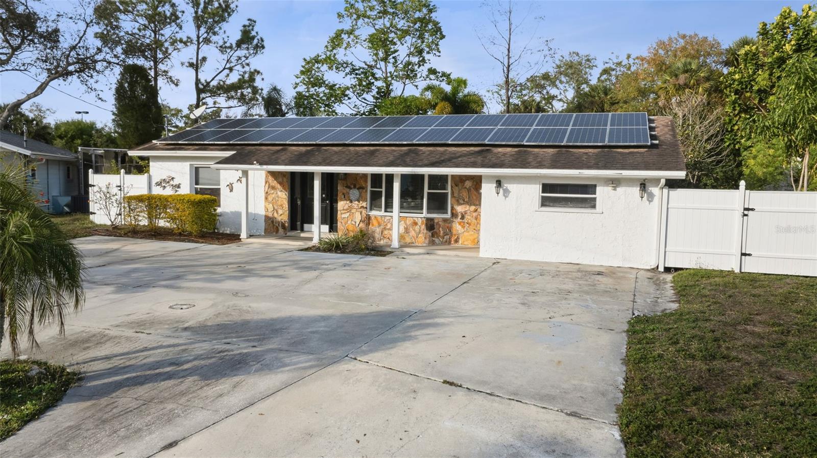 Image 43 of 48 For 5017 Stolls Avenue