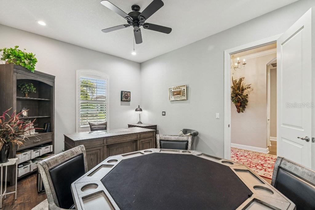 Listing photo id 9 for 11477 Bitola Drive