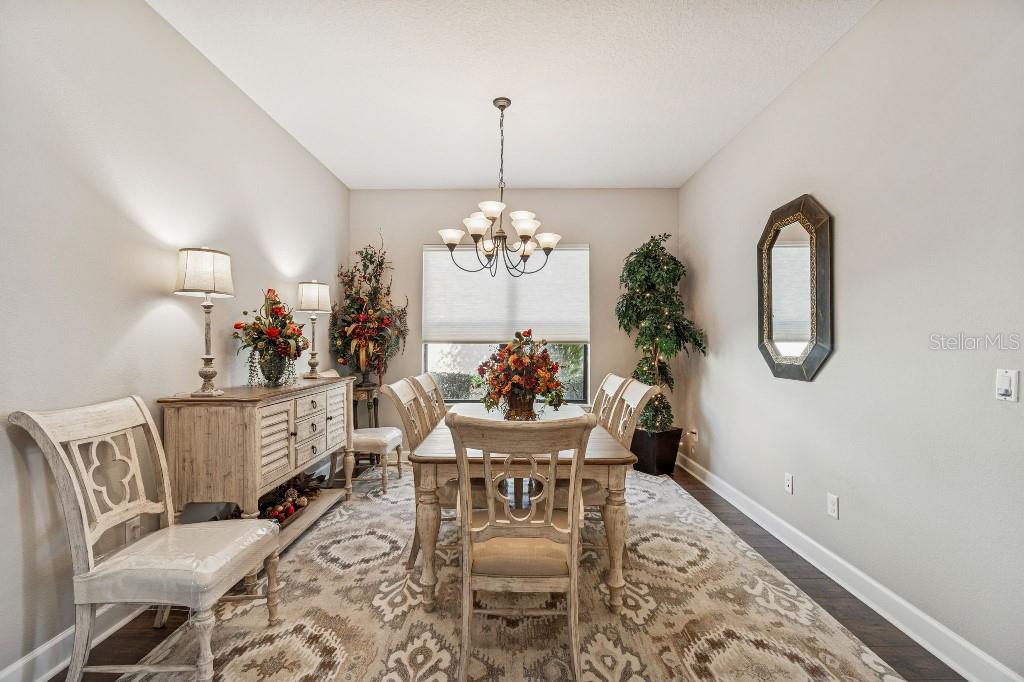 Listing photo id 19 for 11477 Bitola Drive