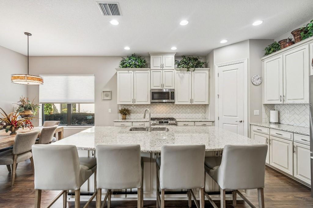 Listing photo id 34 for 11477 Bitola Drive