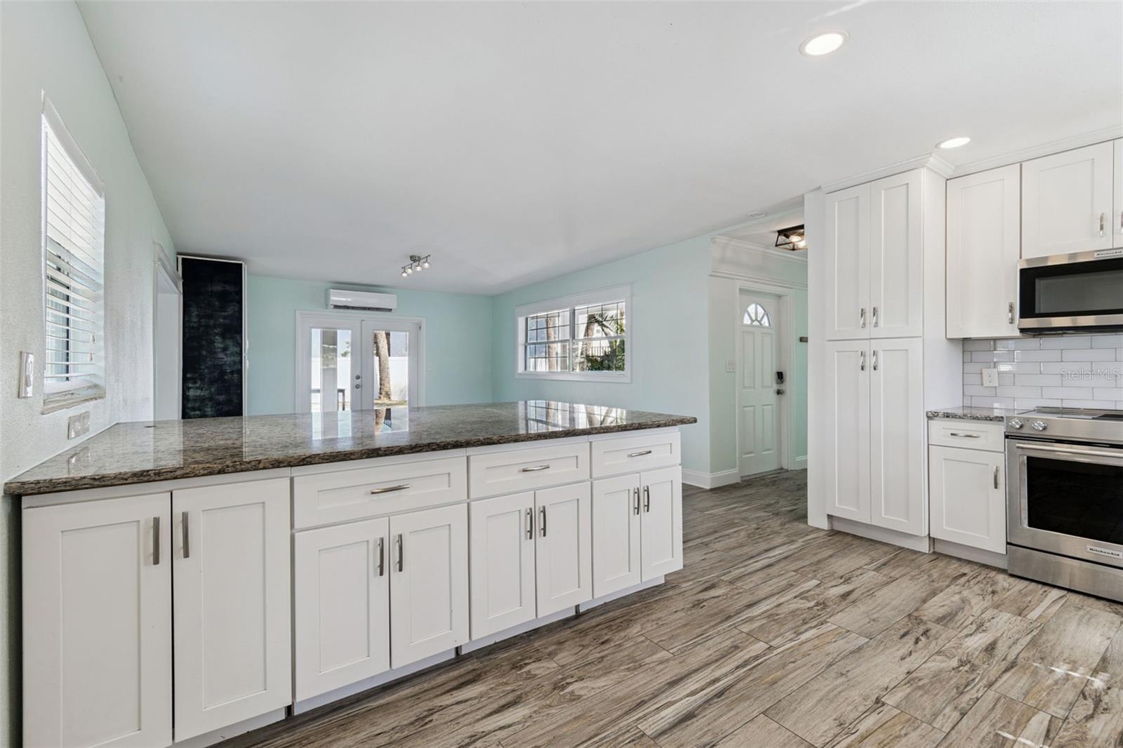 Image 12 of 25 For 1733 Bayou Grande Boulevard Ne