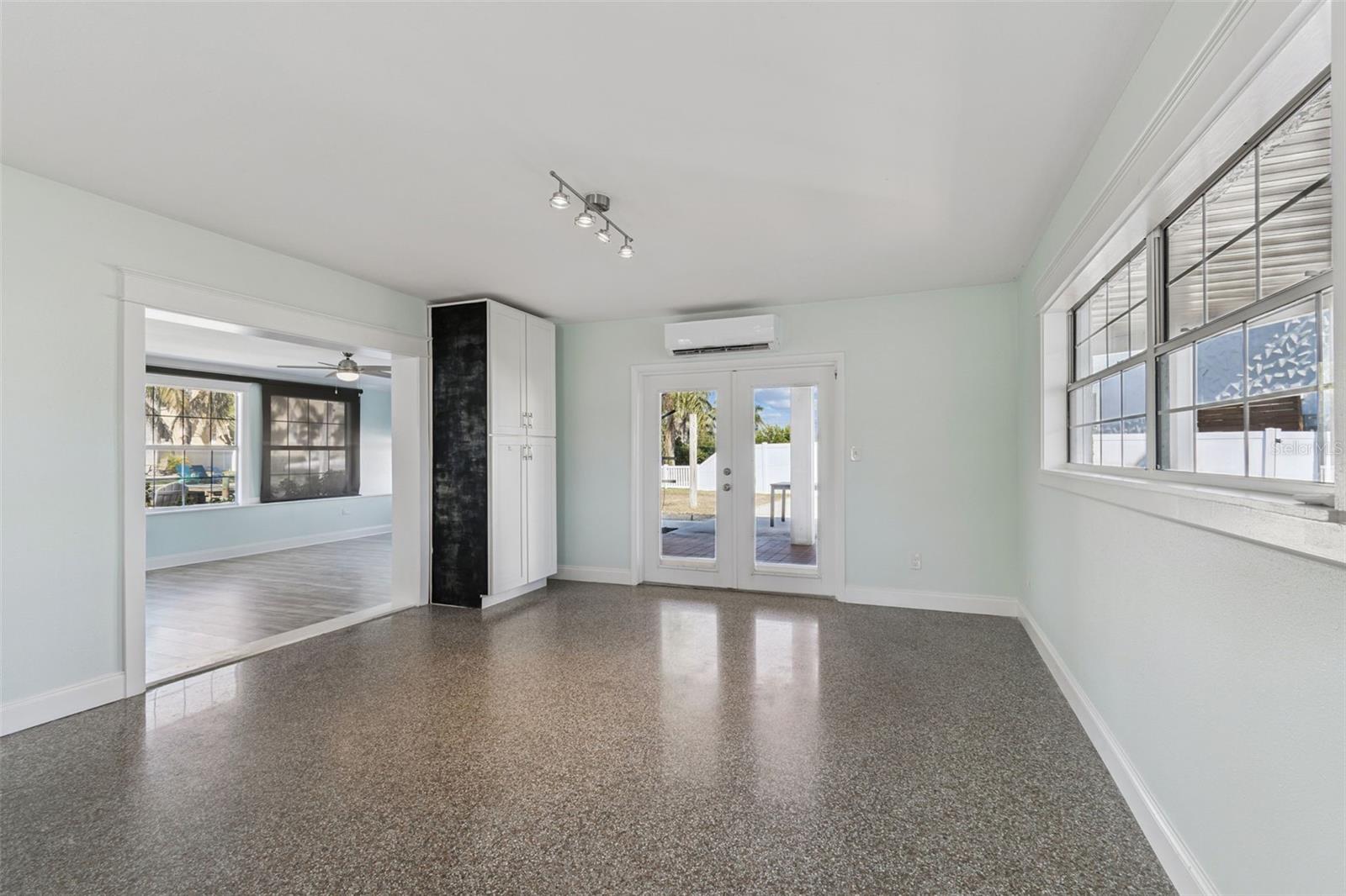 Image 14 of 25 For 1733 Bayou Grande Boulevard Ne