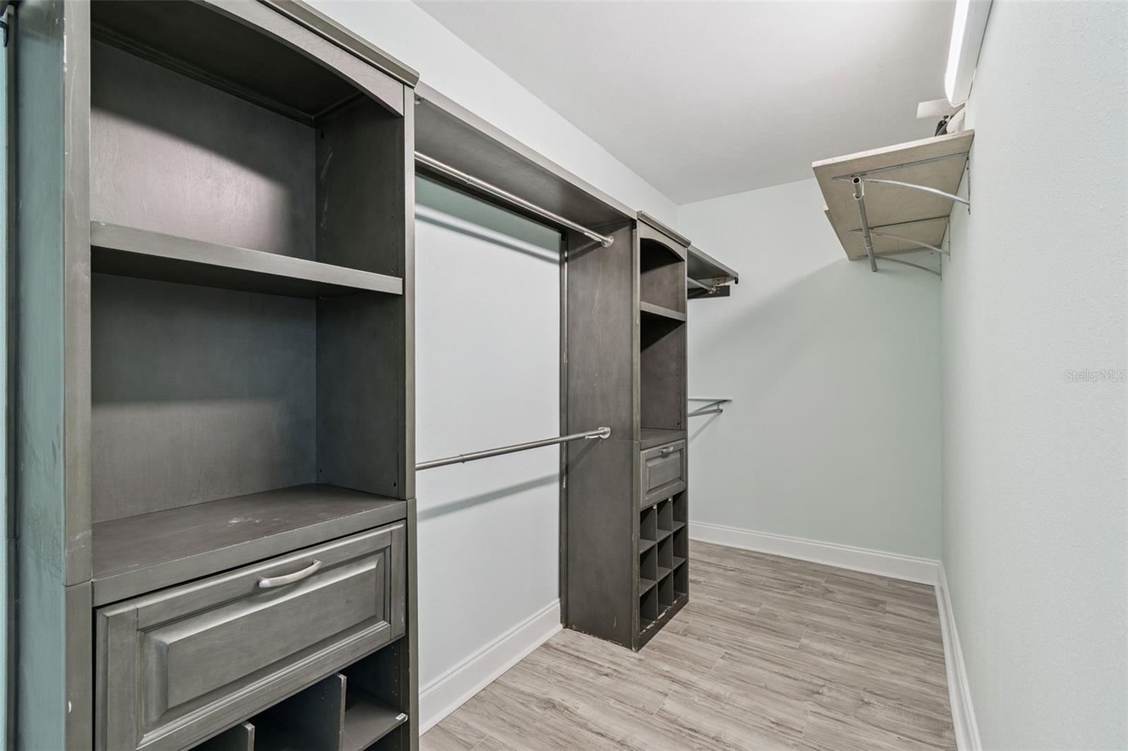 Image 24 of 25 For 1733 Bayou Grande Boulevard Ne