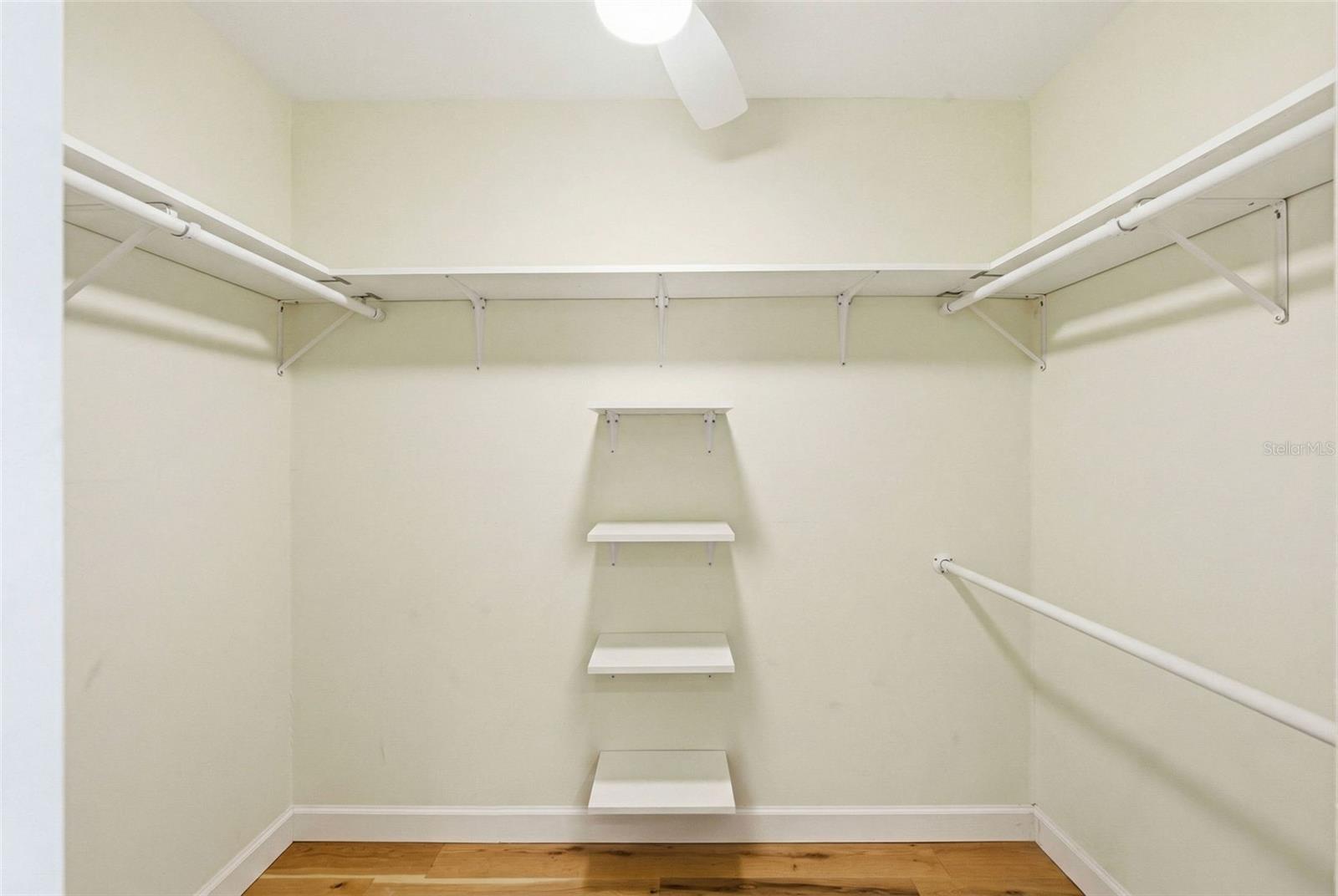 Image 24 of 73 For 3301 Bayshore Boulevard 1007b