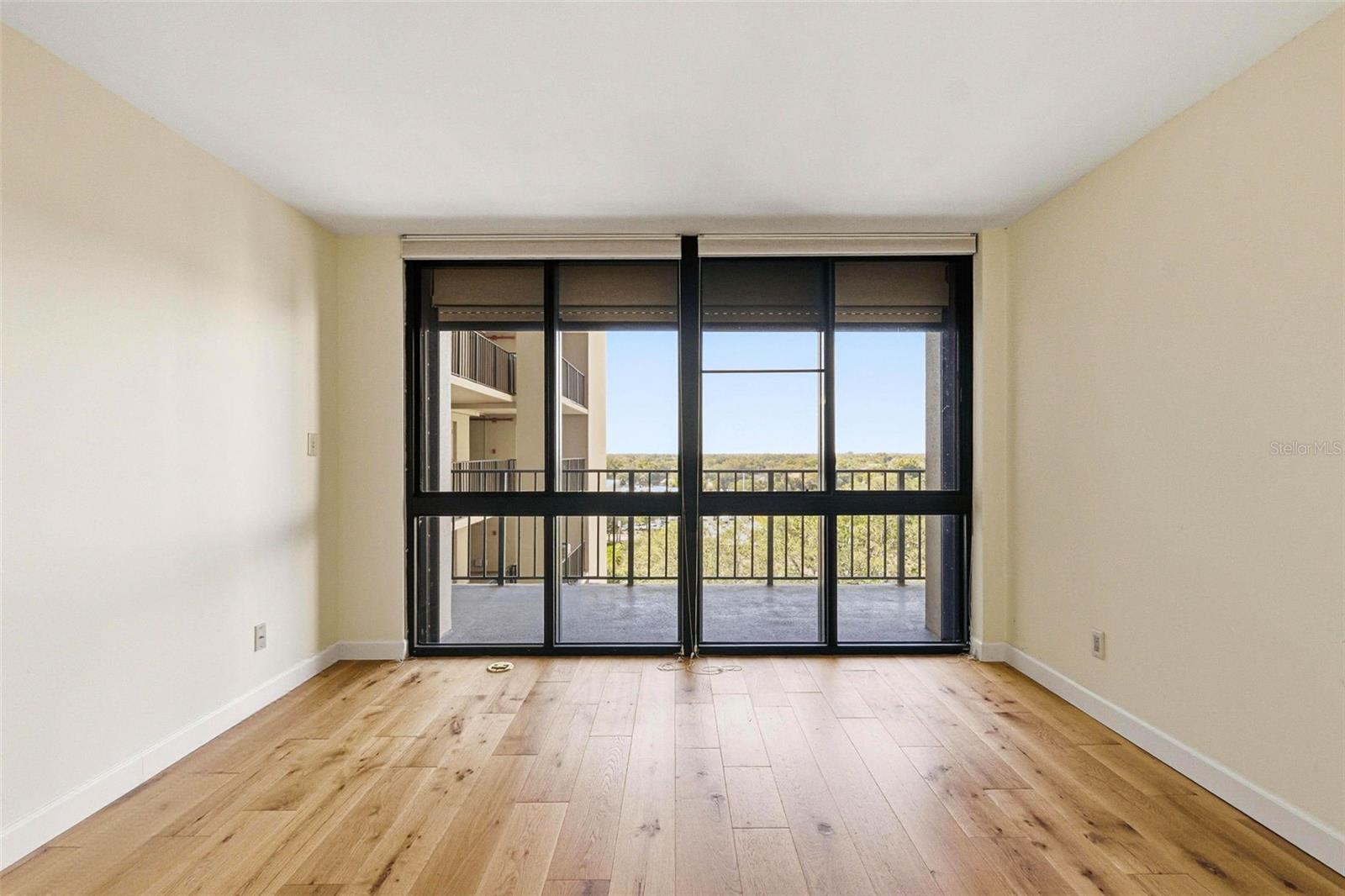 Image 25 of 73 For 3301 Bayshore Boulevard 1007b