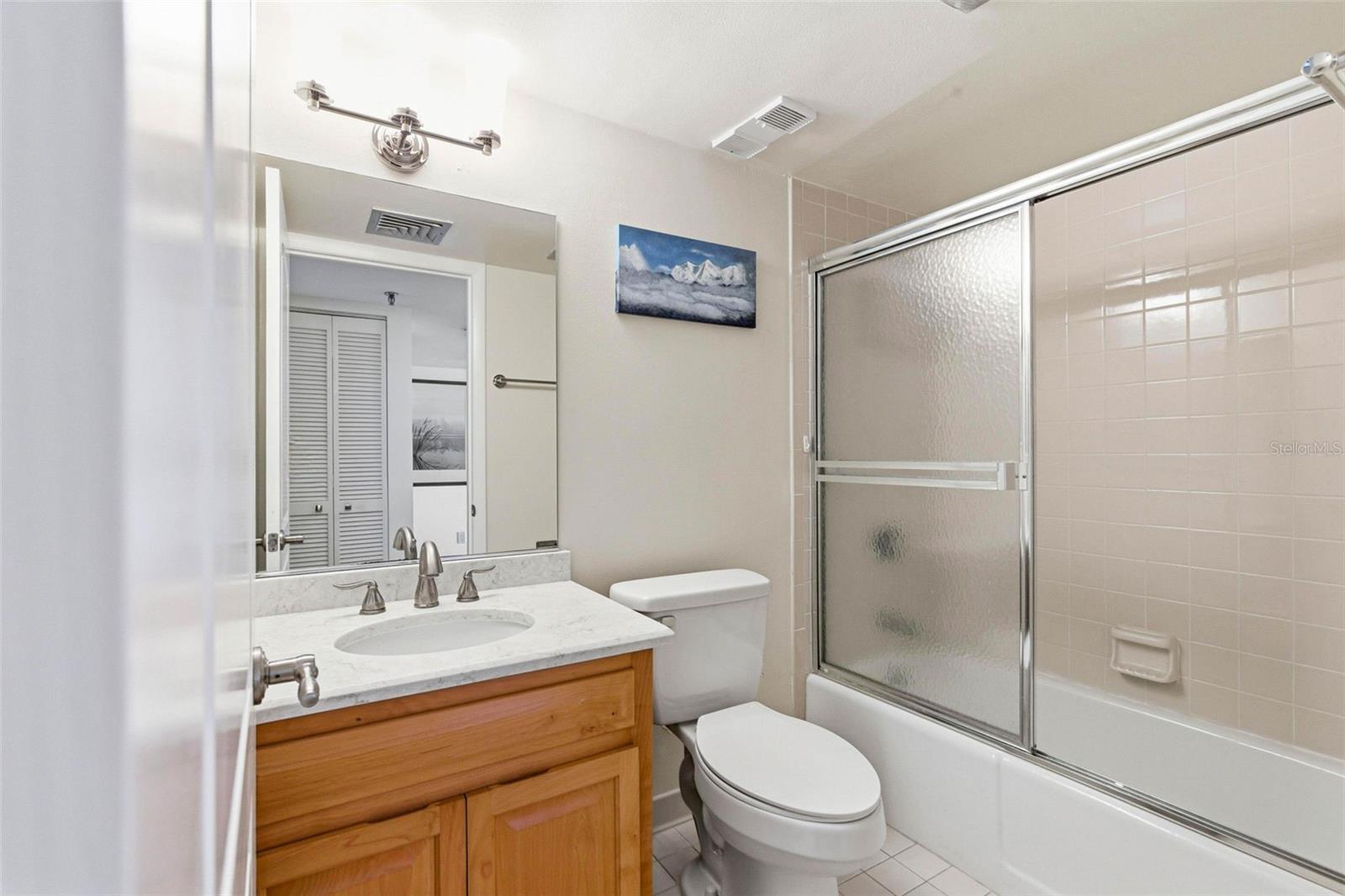 Image 33 of 73 For 3301 Bayshore Boulevard 1007b