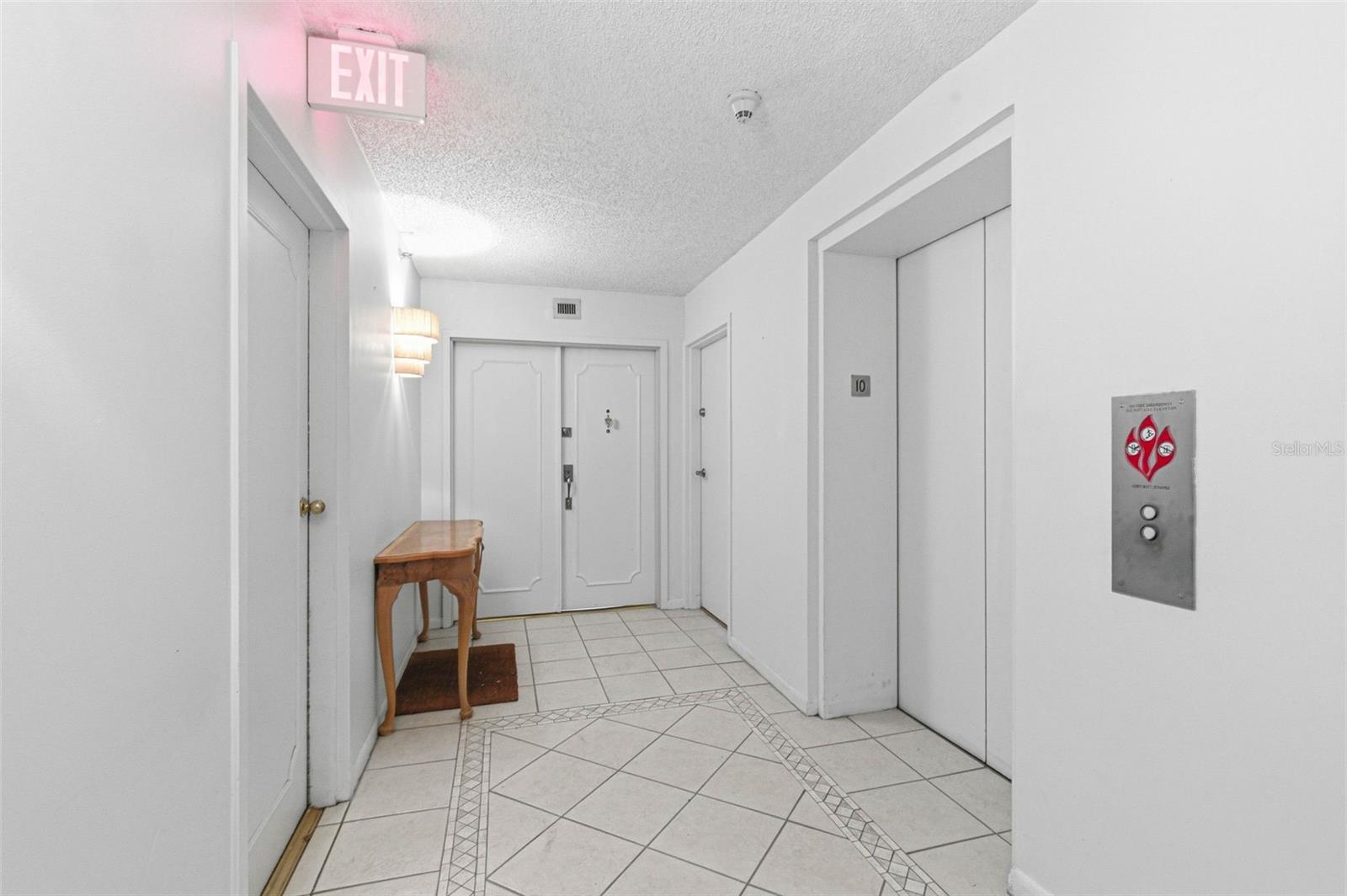 Image 35 of 73 For 3301 Bayshore Boulevard 1007b