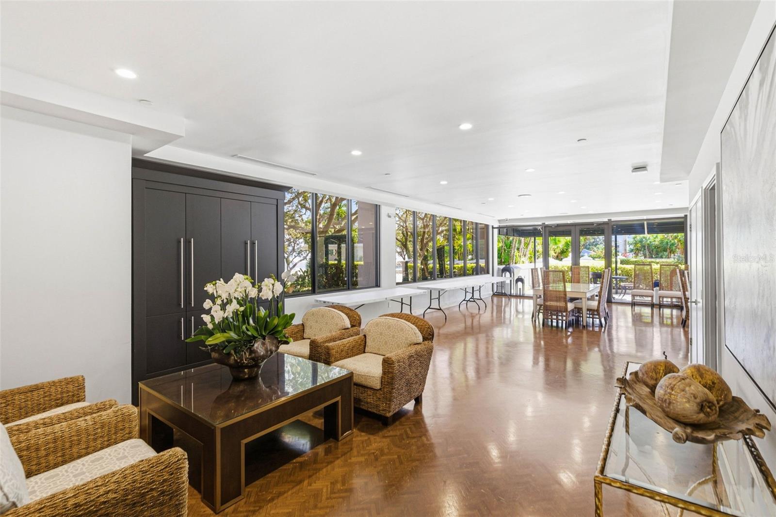 Image 46 of 73 For 3301 Bayshore Boulevard 1007b