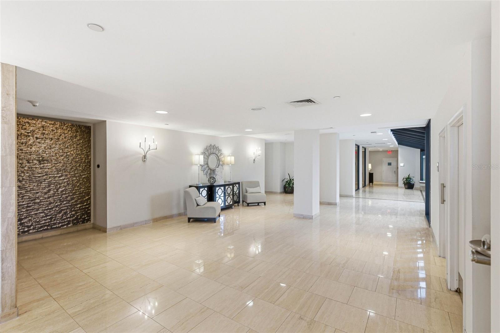 Image 51 of 73 For 3301 Bayshore Boulevard 1007b