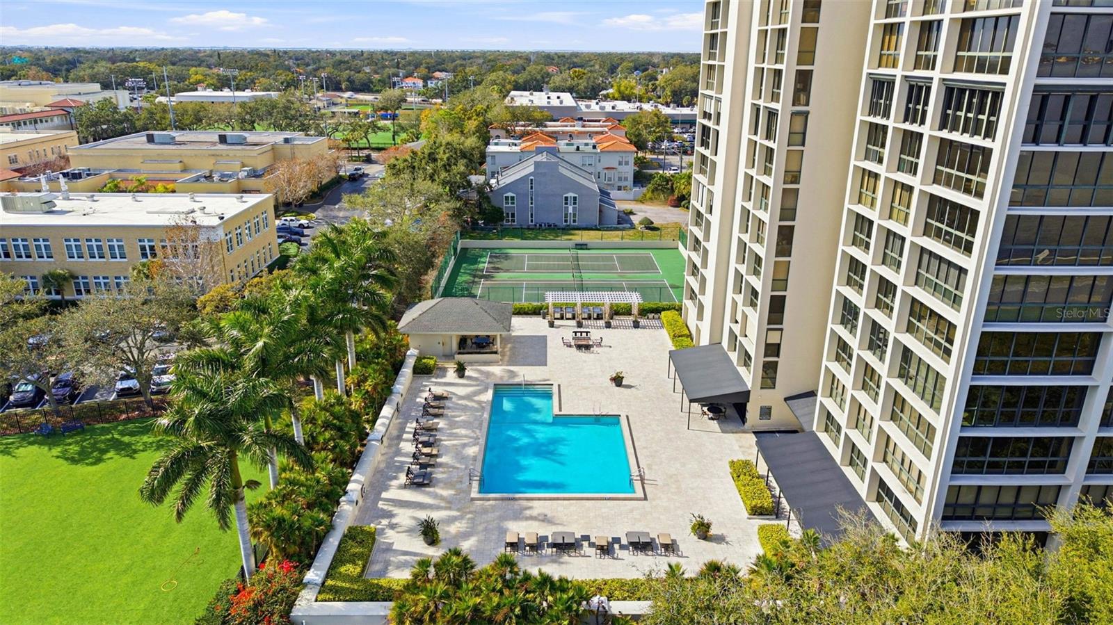 Image 64 of 73 For 3301 Bayshore Boulevard 1007b