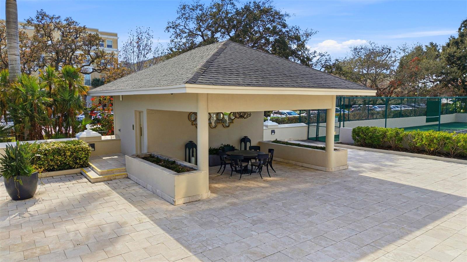 Image 67 of 73 For 3301 Bayshore Boulevard 1007b