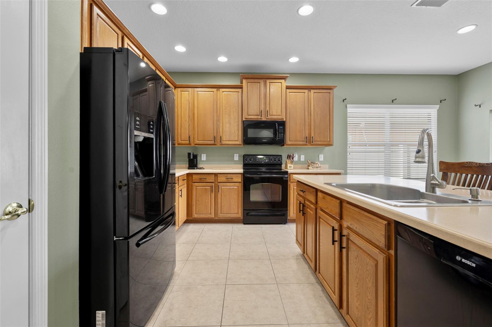 Image 13 of 49 For 632 Winthrop Drive