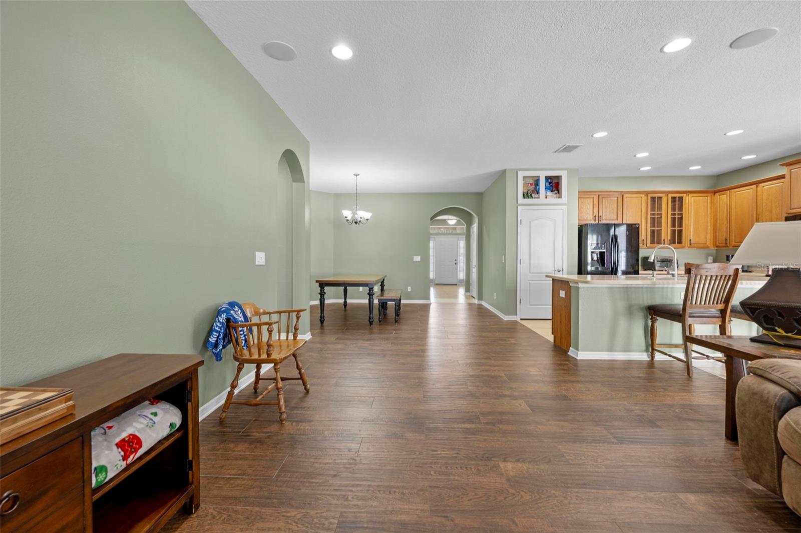 Image 22 of 49 For 632 Winthrop Drive