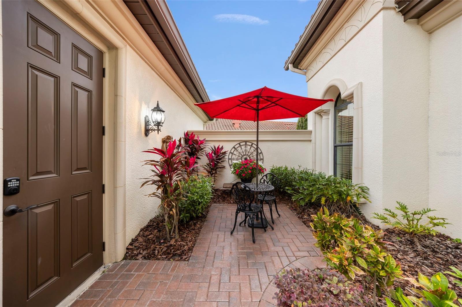 Image 8 of 96 For 1207 Merry Water Drive