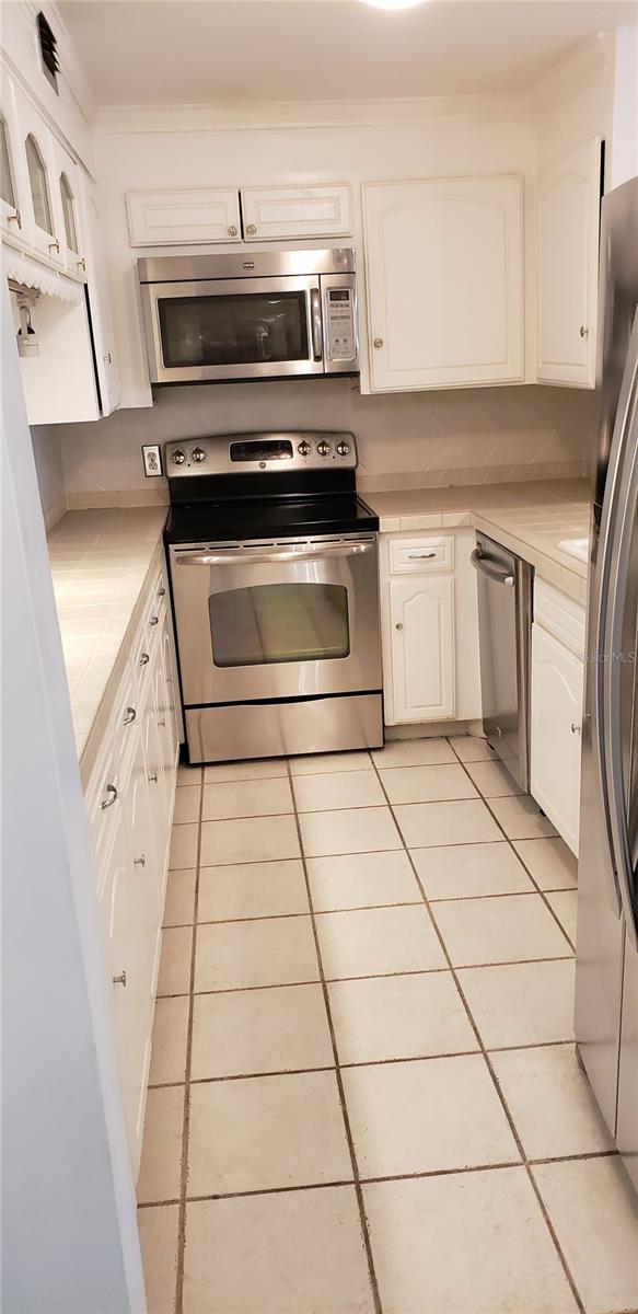 Image 4 of 12 For 4141 Bayshore Boulevard S 1502