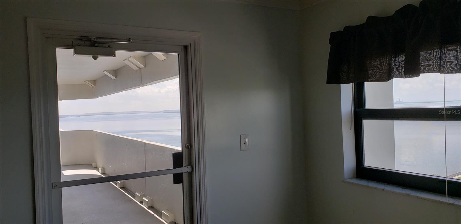 Image 6 of 12 For 4141 Bayshore Boulevard S 1502