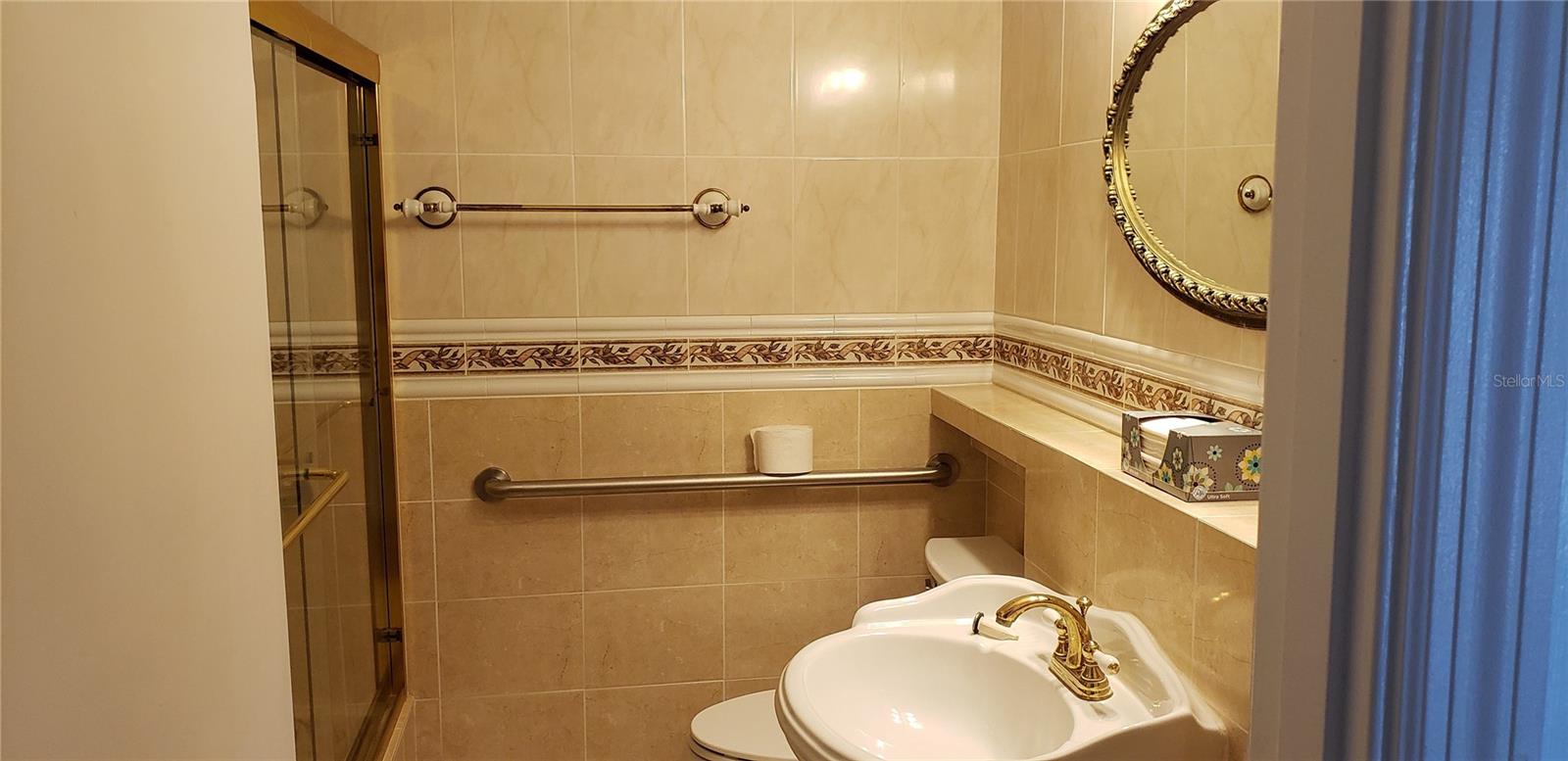 Image 9 of 12 For 4141 Bayshore Boulevard S 1502