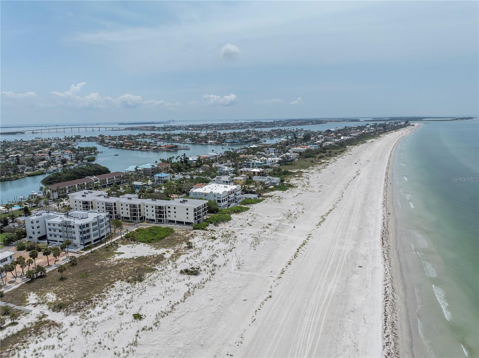 Image 24 of 39 For 3200 Gulf Boulevard 202