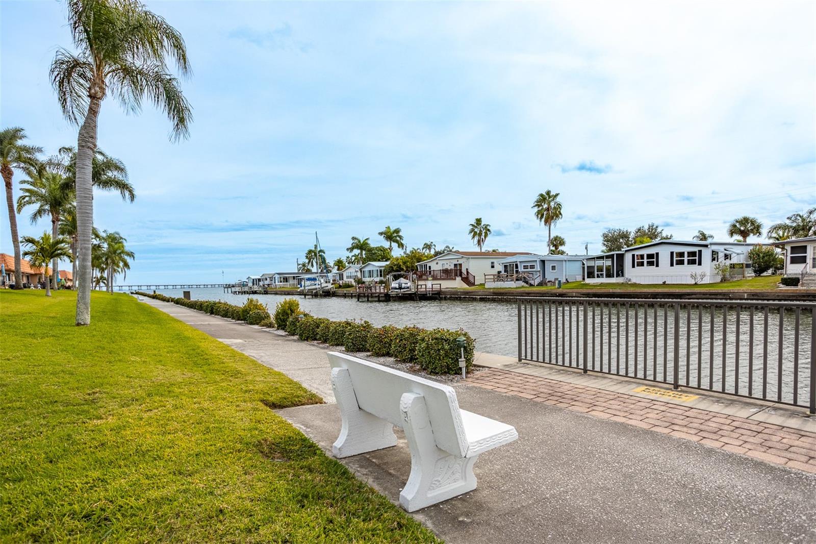 Image 35 of 61 For 19029 Us Highway 19 N 10c