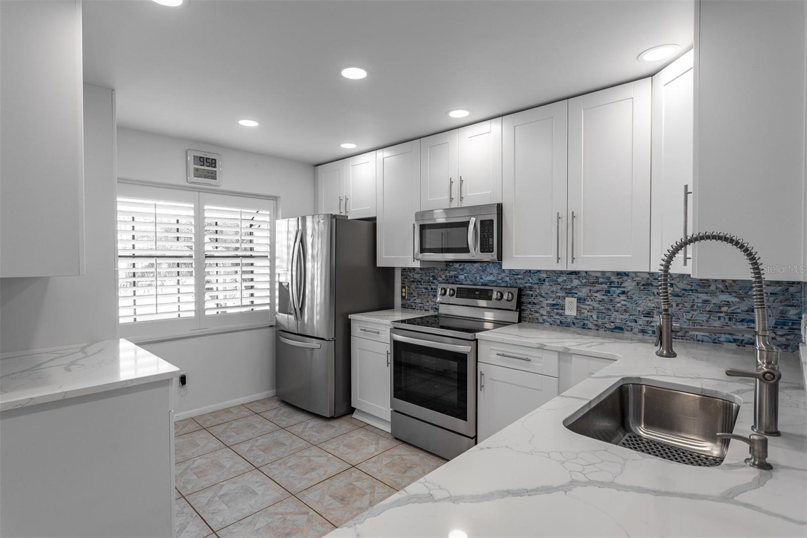 Image 4 of 61 For 19029 Us Highway 19 N 10c