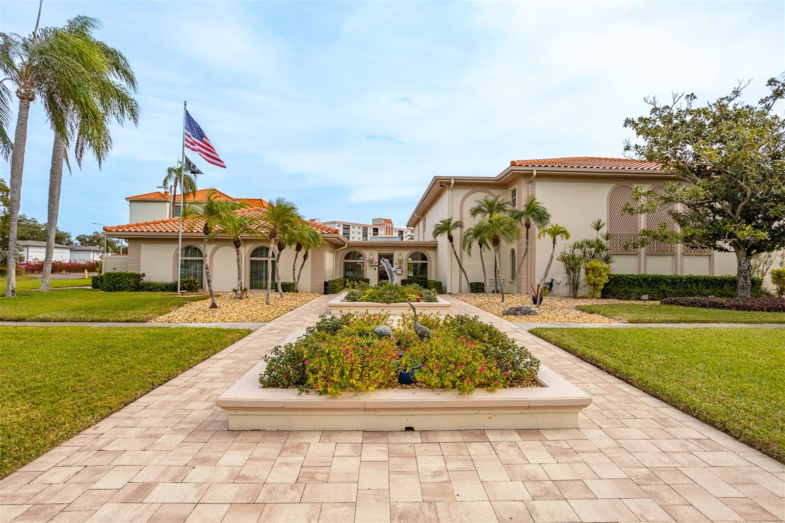 Image 40 of 61 For 19029 Us Highway 19 N 10c