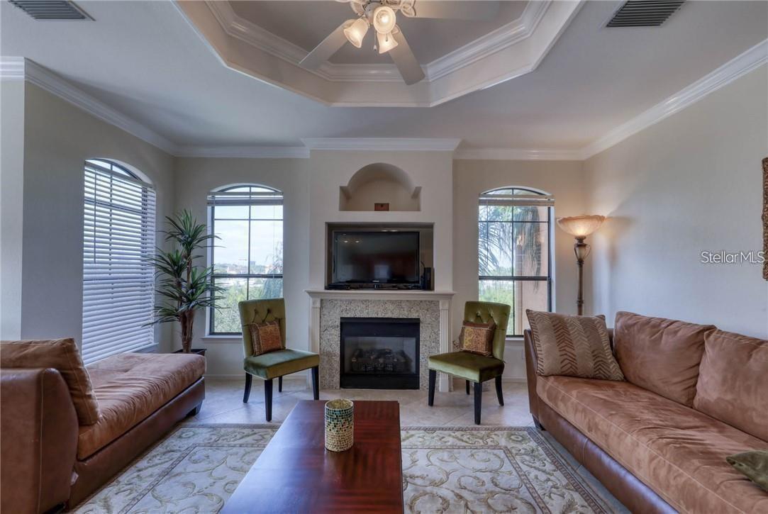 Image 13 of 64 For 2733 Via Cipriani  830b