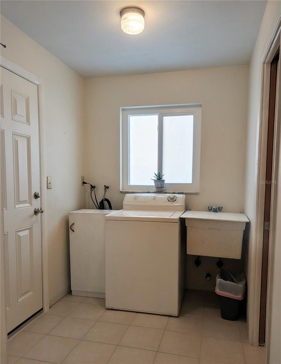 Image 19 of 22 For 11093 57th Terrace