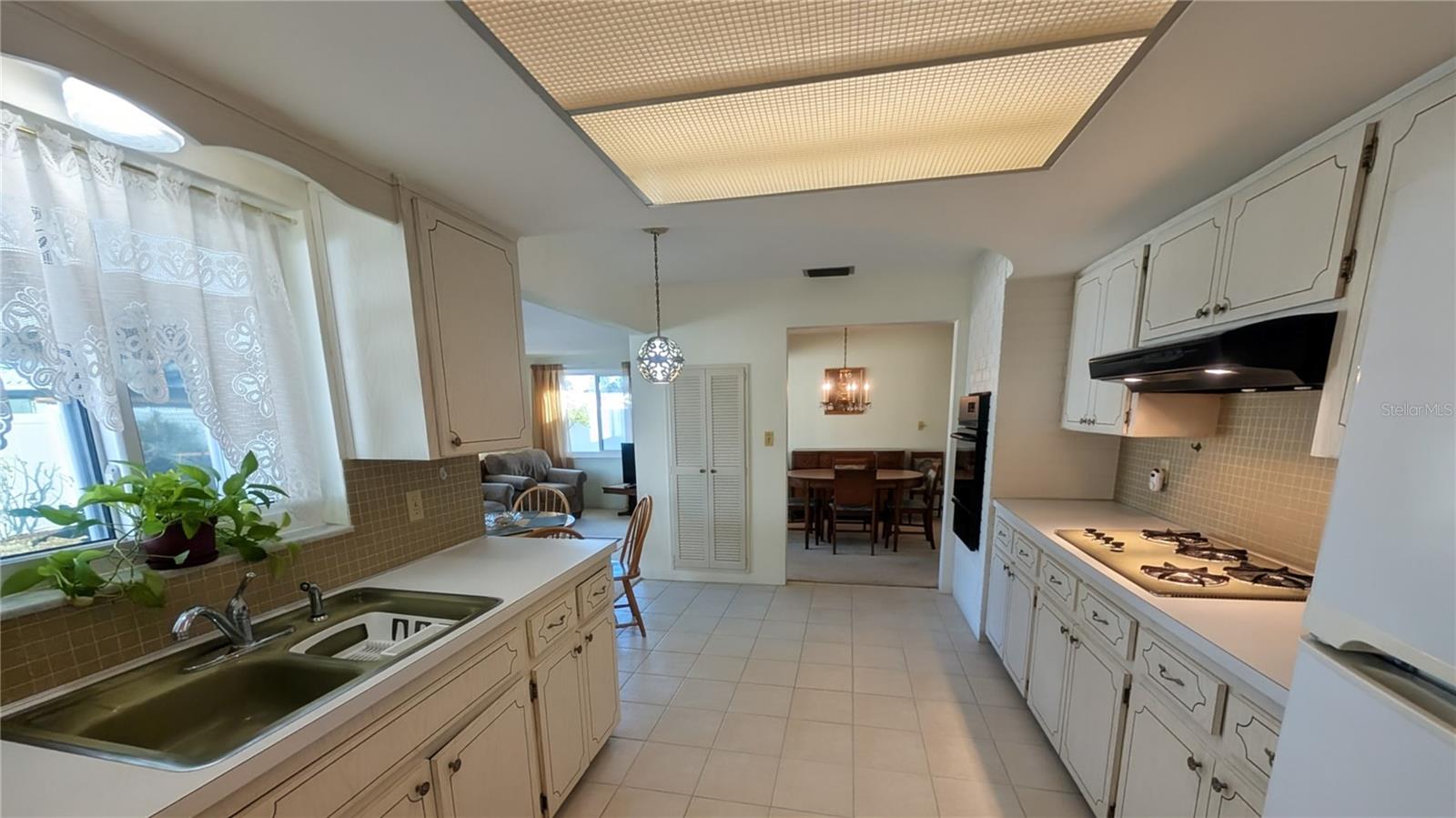 Image 4 of 22 For 11093 57th Terrace