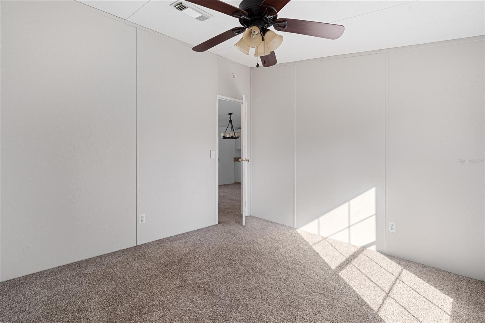 Image 19 of 25 For 9641 Norm Street