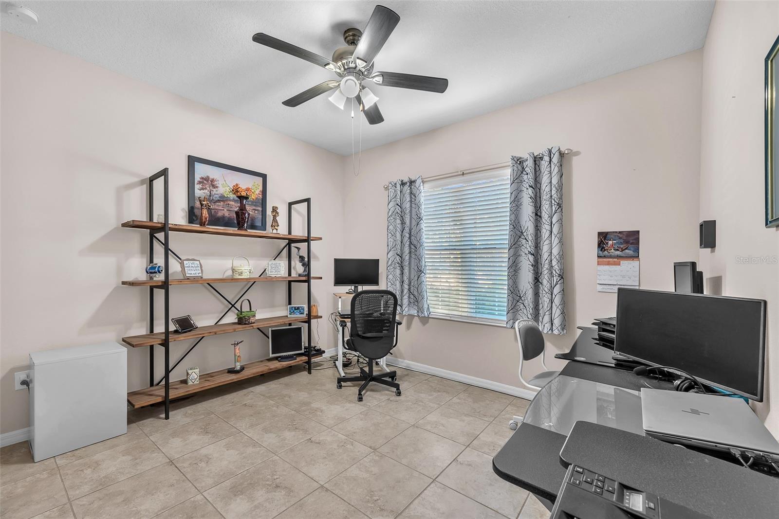 Image 13 of 48 For 8206 Willow Beach Drive