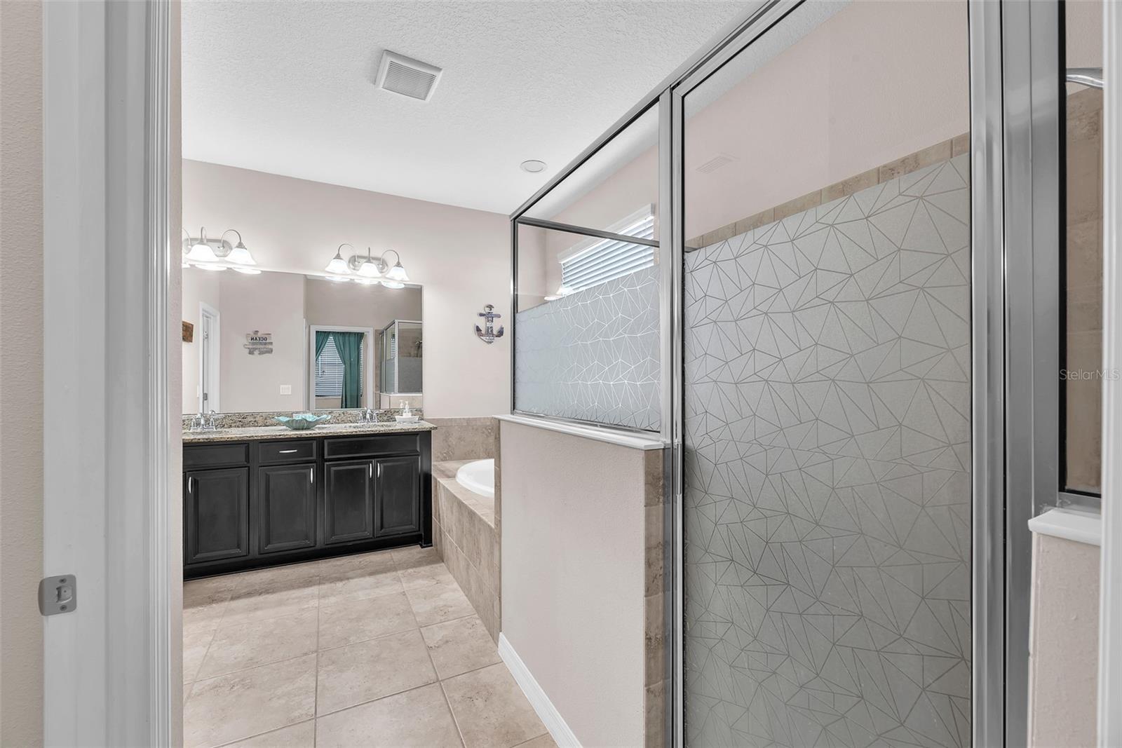 Image 26 of 48 For 8206 Willow Beach Drive