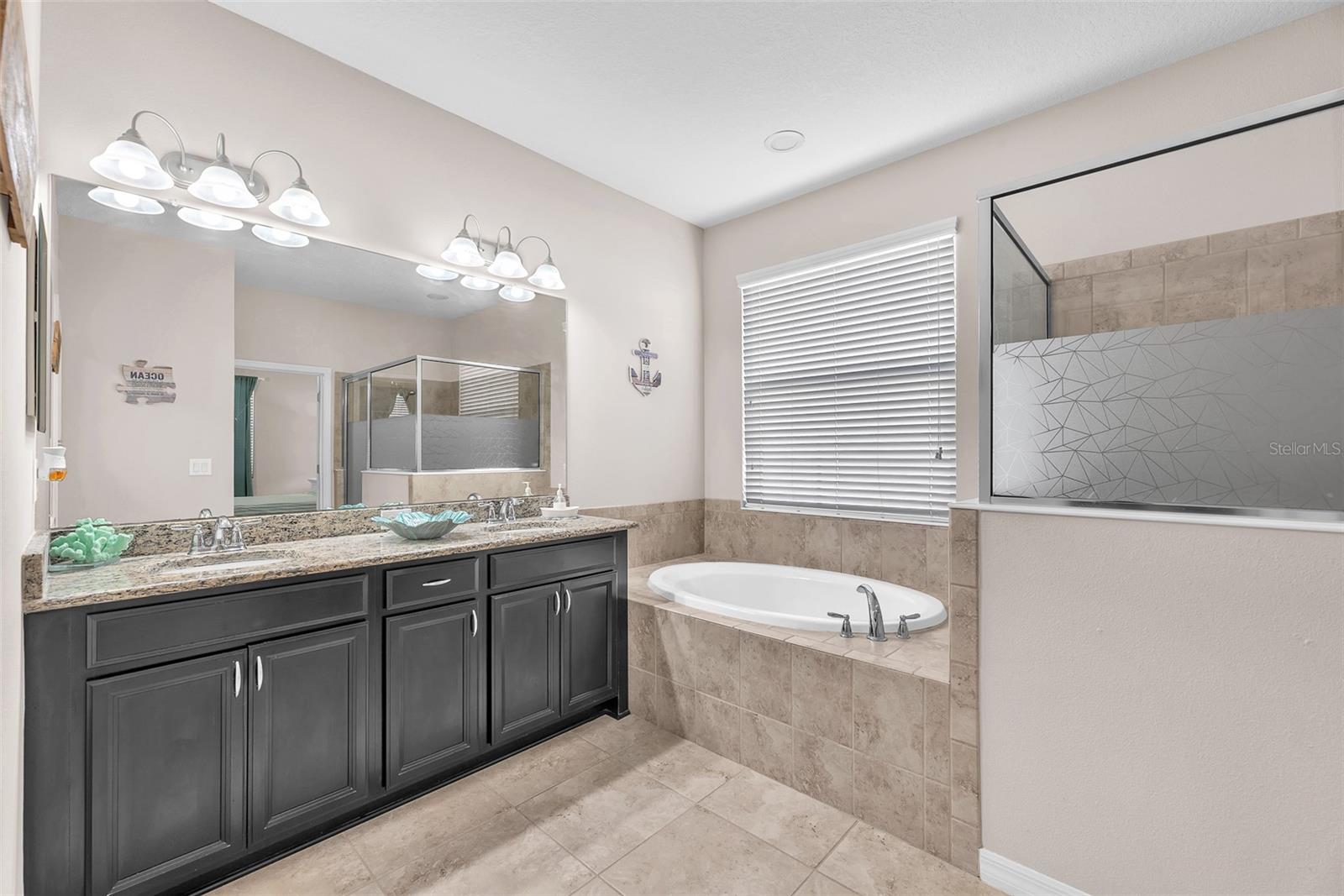 Image 27 of 48 For 8206 Willow Beach Drive