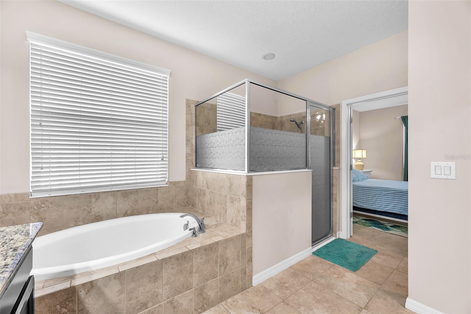 Image 28 of 48 For 8206 Willow Beach Drive