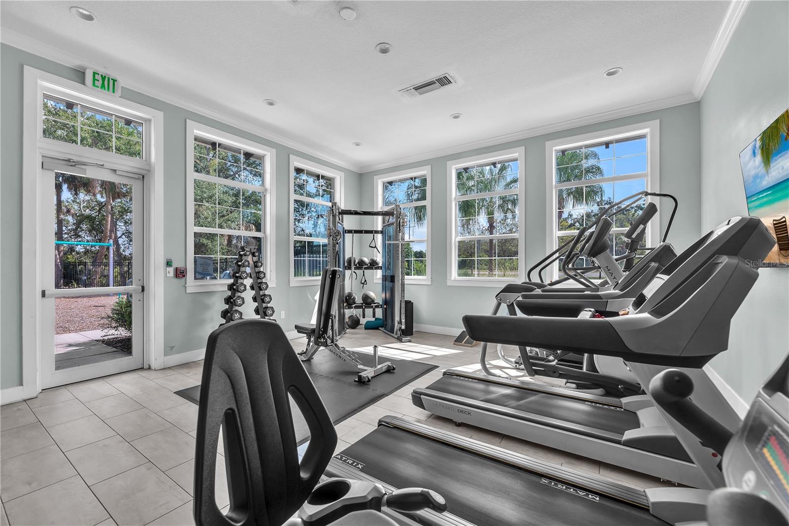 Image 38 of 48 For 8206 Willow Beach Drive