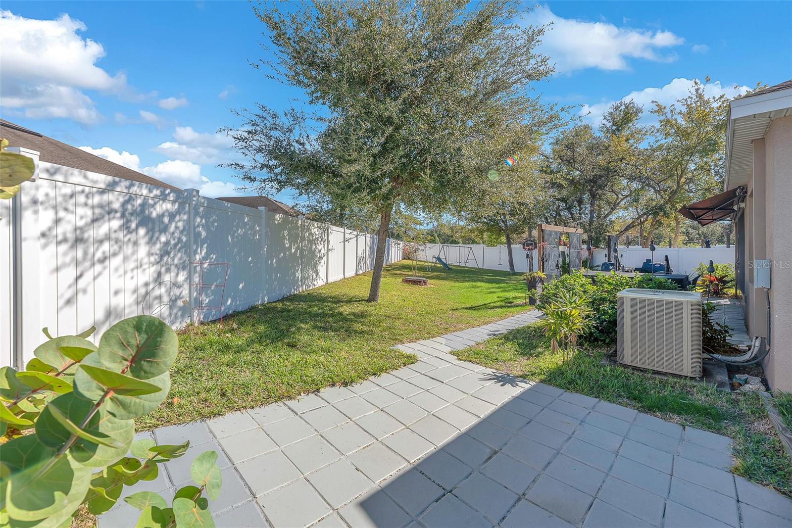 Image 7 of 48 For 8206 Willow Beach Drive