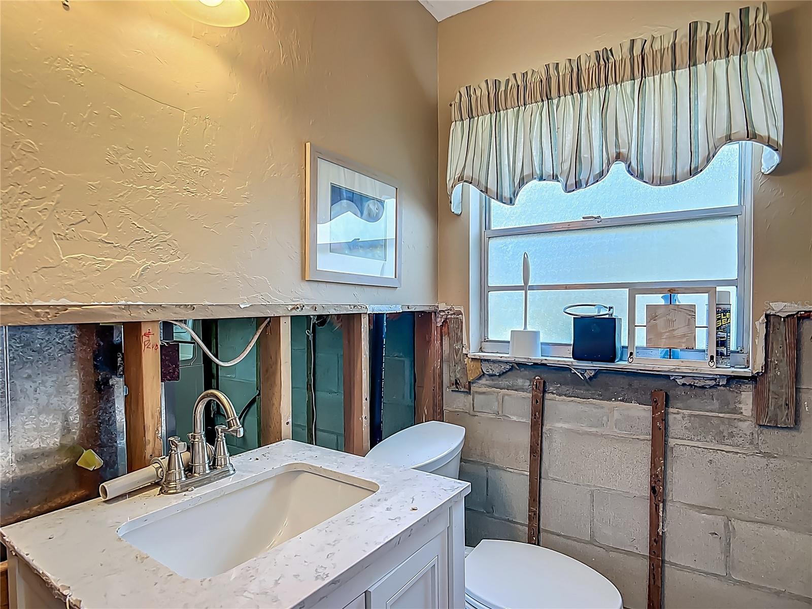 Image 12 of 41 For 1011 4th Avenue