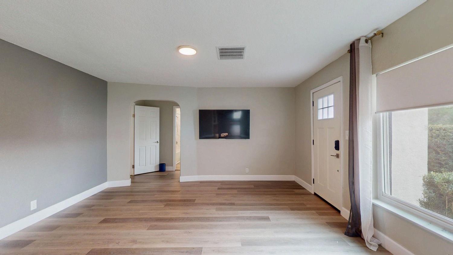 Image 12 of 93 For 2495 37th Avenue N